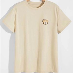 T-shirt with bear cartoon